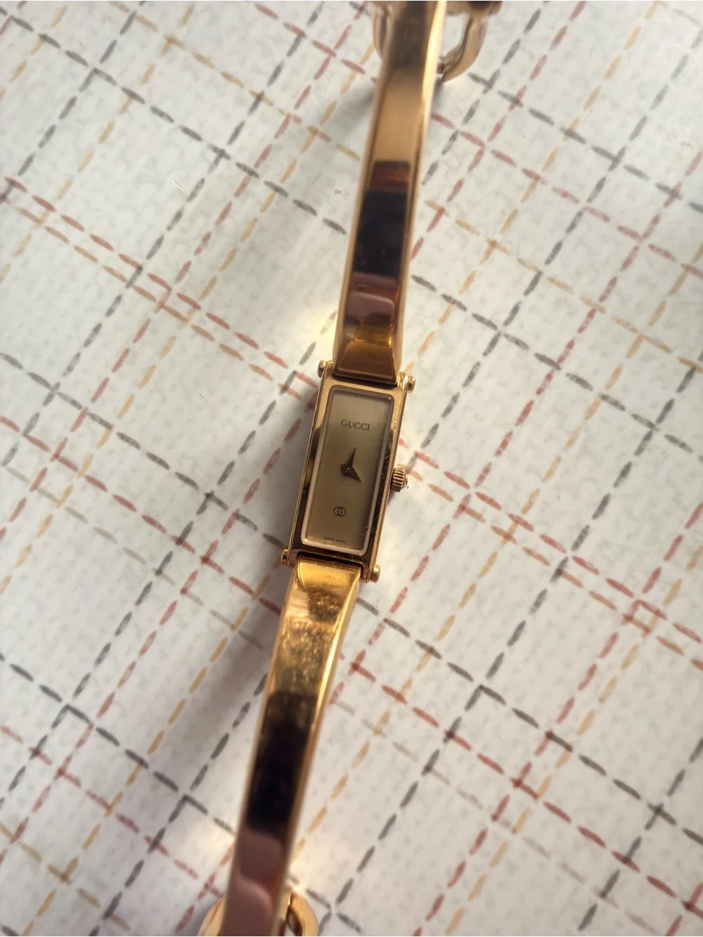 Gucci Gold-Tone Slim Bangle Bracelet Watch 1500L model